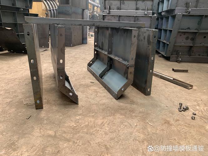 模具的拆装我们有独特的简单方式,现浇水沟模板专业生产水泥排水沟
